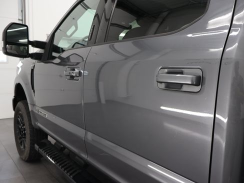Used 2021 Ford F250 Lariat AWD/4WD image 32