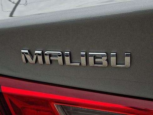 Used 2024 Chevrolet Malibu LT FWD image 29