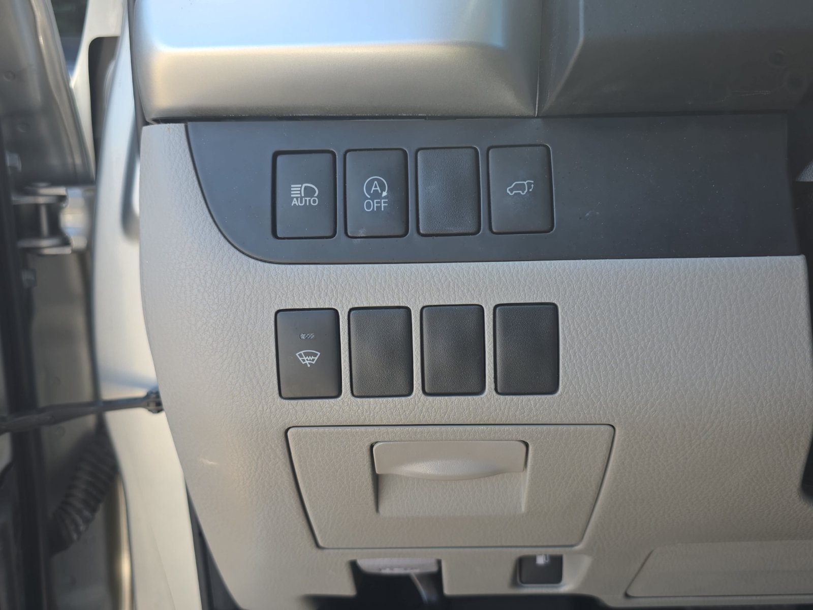 Used 2017 Toyota Highlander XLE FWD image 23