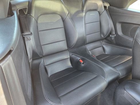 Used 2022 Ford Mustang Premium RWD image 15