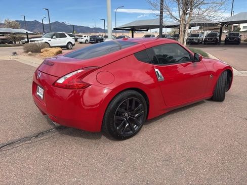Used 2015 Nissan 370Z Touring image 9