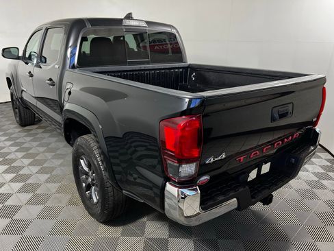 Certified 2021 Toyota Tacoma SR5 image 7