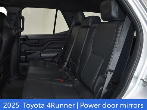 Certified 2025 Toyota 4Runner TRD Off-Road Premium image 28