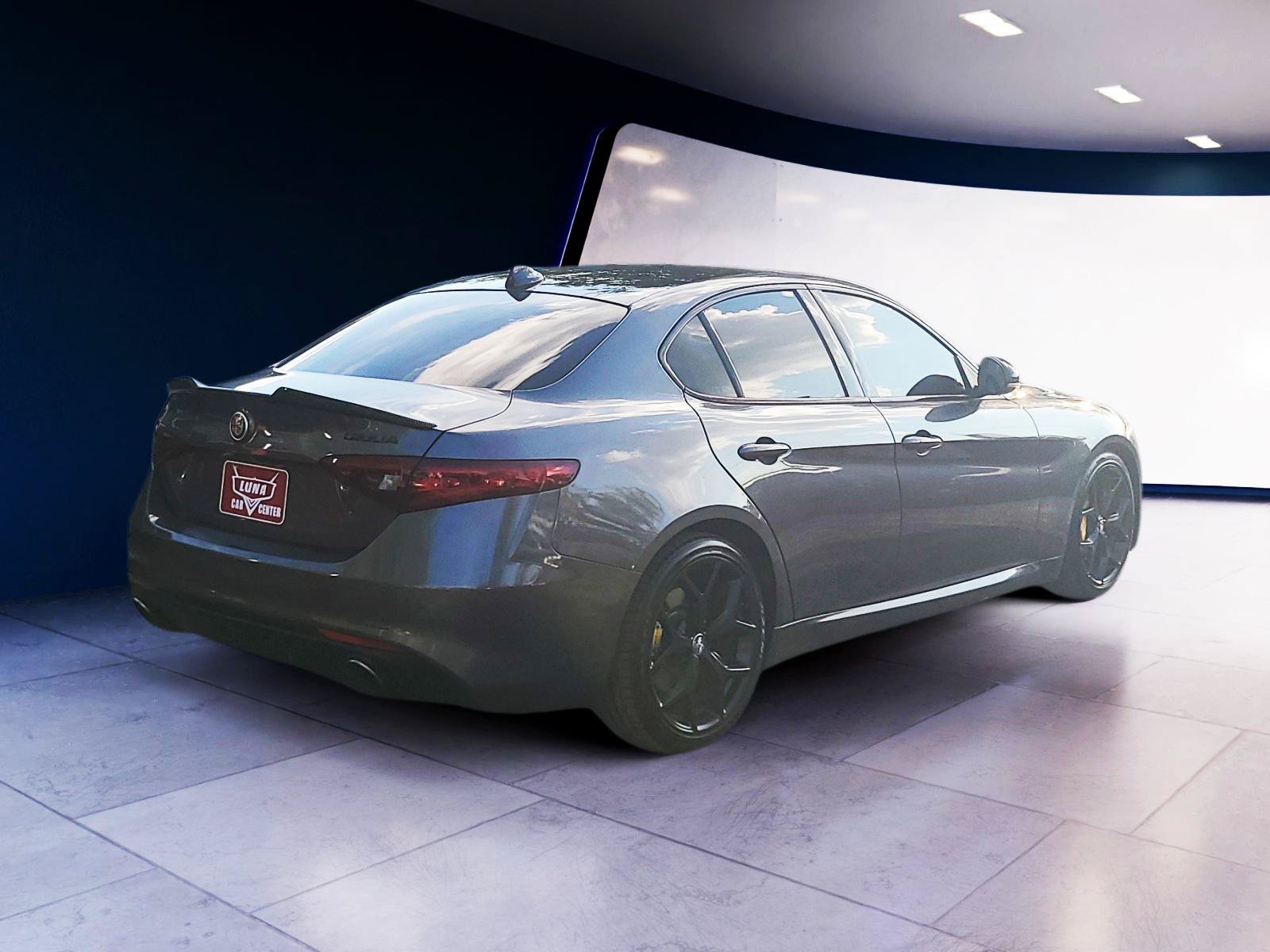 Used 2021 Alfa Romeo Giulia Ti w/ Nero Edizione RWD image 5