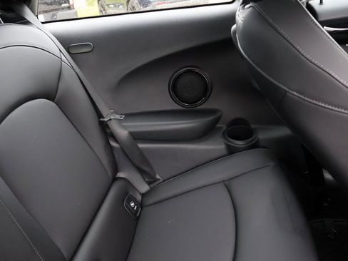 Used 2022 MINI Cooper S image 12