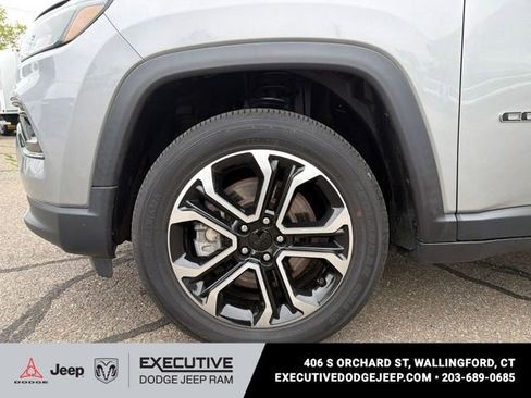 Used 2023 Jeep Compass Limited w/ Sun and Sound Group AWD/4WD image 15