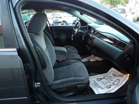 Used 2011 Chevrolet Impala LS image 6