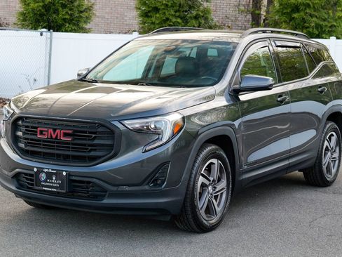 Used 2021 GMC Terrain SLT AWD/4WD image 3