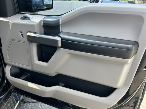 Used 2015 Ford F150 XLT w/ Equipment Group 301A Mid image 19