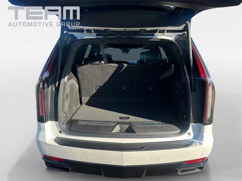 Used 2021 Cadillac Escalade Sport Platinum w/ LPO, ONYX Package image 13