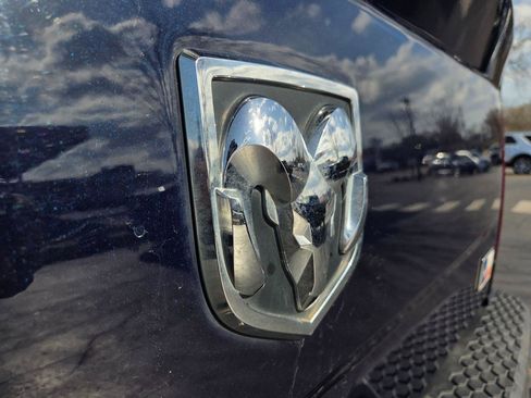 Used 2015 RAM 1500 Express image 9