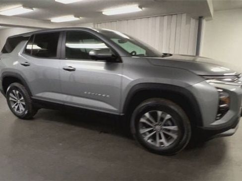 New 2026 Chevrolet Equinox LT w/ Safety and Technology Package image 2