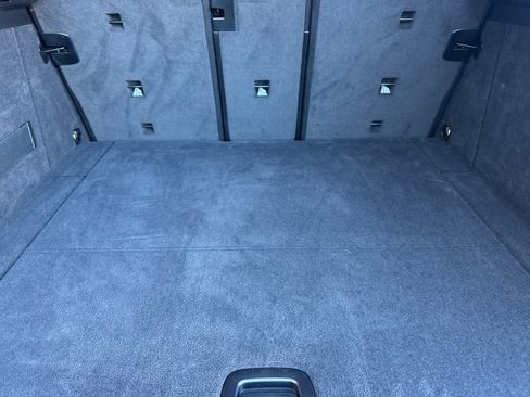 Used 2025 BMW iX xDrive50 image 16