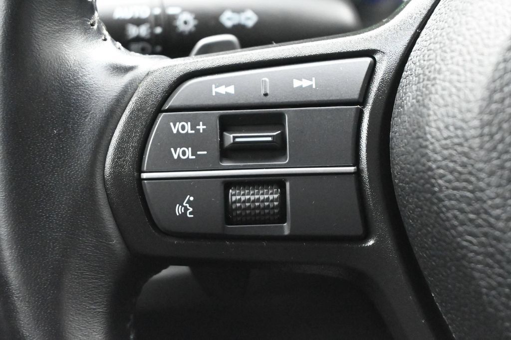 Used 2023 Honda Accord Sport image 5