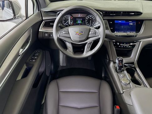 New 2026 Cadillac XT5 Luxury w/ LPO, ONYX Package image 15