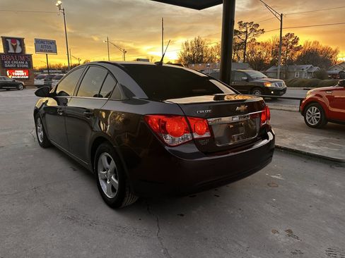 Used 2014 Chevrolet Cruze LT image 6
