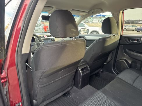 Used 2017 Subaru Outback 2.5i Premium image 24