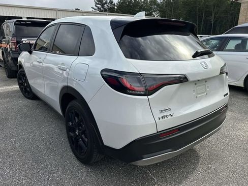 Used 2024 Honda HR-V Sport image 10