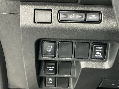 Used 2025 Nissan Frontier S w/ S Utility Package image 14