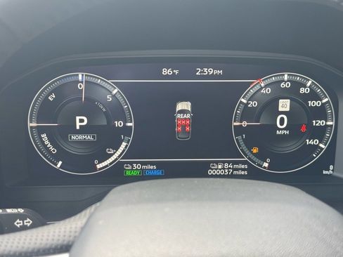 New 2025 Mitsubishi Outlander SE image 29