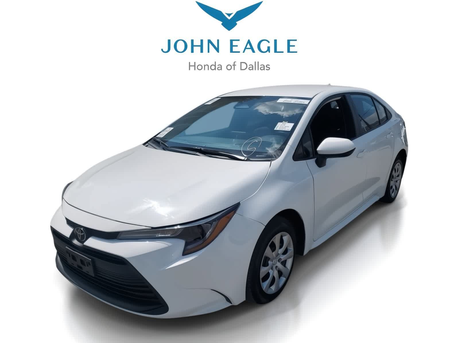 Used 2026 Toyota Corolla LE FWD image 1