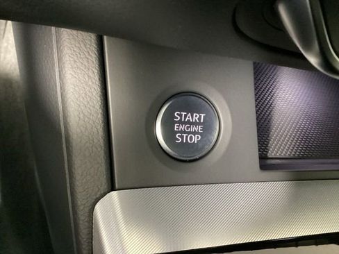 Certified 2025 Audi Q5 2.0T Premium w/ Convenience Plus Package image 28