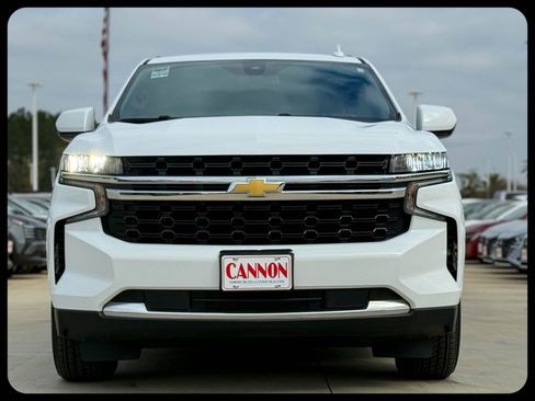 Used 2021 Chevrolet Suburban 2WD image 4