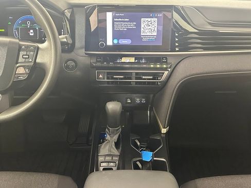 Used 2025 Toyota Camry LE FWD image 2