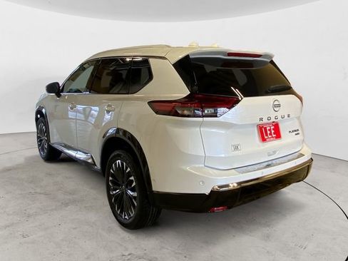 New 2026 Nissan Rogue Platinum w/ Tech Package AWD/4WD image 3
