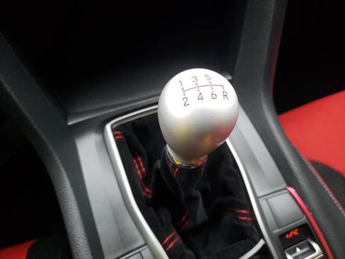 Used 2020 Honda Civic Type R image 22