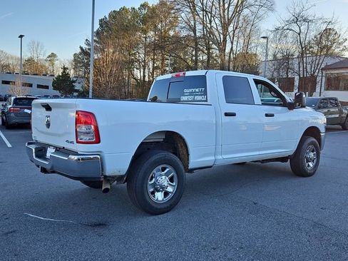 Used 2024 RAM 2500 Tradesman w/ Chrome Appearance Group image 9
