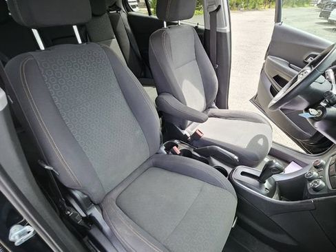 Used 2017 Chevrolet Trax LS w/ Fleet Convenience Package FWD image 18