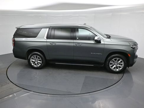 Used 2023 Chevrolet Suburban Premier image 54