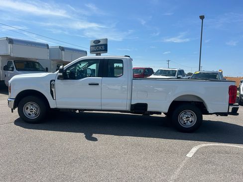 New 2025 Ford F350 XL w/ XL Chrome Package image 9