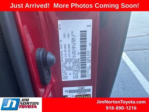 Used 2024 Toyota Sequoia Limited w/ Tow Technology Package AWD/4WD image 10