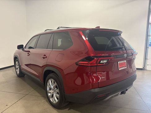 Used 2026 Toyota Grand Highlander AWD image 5