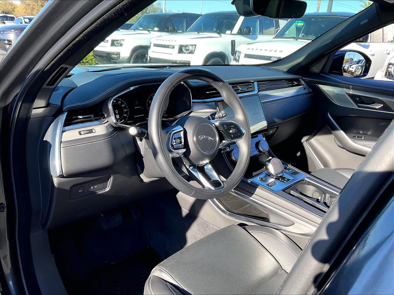 Used 2026 Jaguar F-PACE R-Dynamic S AWD/4WD image 17