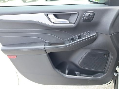 New 2025 Ford Escape PHEV w/ PHEV Premium Package image 22