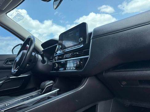 Certified 2023 Nissan Pathfinder SV w/ Lighting Package (N92) FWD image 24