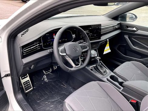 New 2025 Volkswagen Jetta Sport image 9