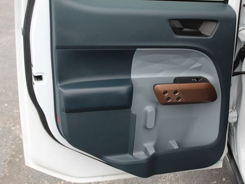 Used 2024 Ford Maverick Lariat image 21