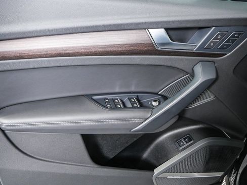 Used 2023 Audi Q5 2.0T Premium Plus w/ Premium Plus Package image 6