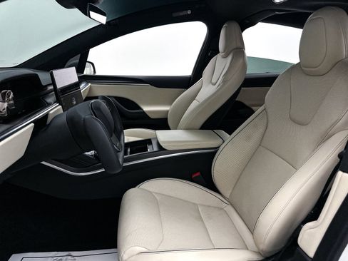 Used 2022 Tesla Model X Plaid image 20