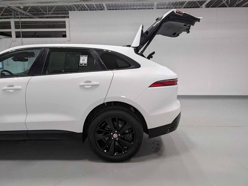 Used 2023 Jaguar F-PACE S AWD/4WD image 11