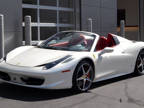 Used 2012 Ferrari 458 Spider RWD image 1