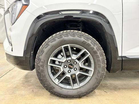 Used 2026 GMC Terrain AT4 AWD/4WD image 10