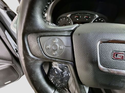 Used 2017 GMC Acadia SLT FWD image 18