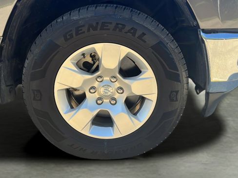 Used 2022 RAM 1500 Big Horn AWD/4WD image 22