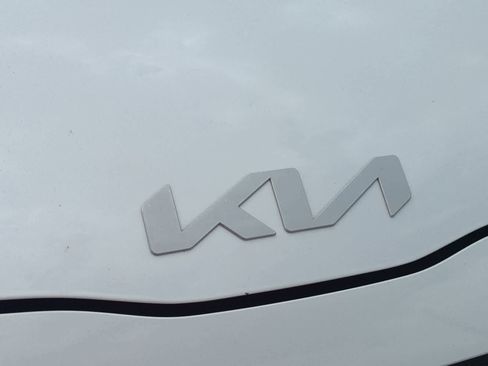 Used 2022 Kia Soul LX FWD image 28