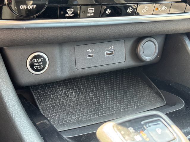 Used 2023 Nissan Rogue SV AWD/4WD image 28